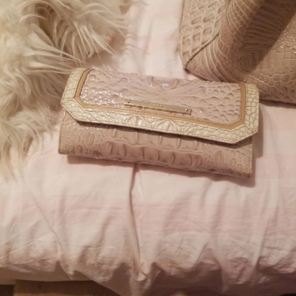 Brand  new Matching Brahmin wallet